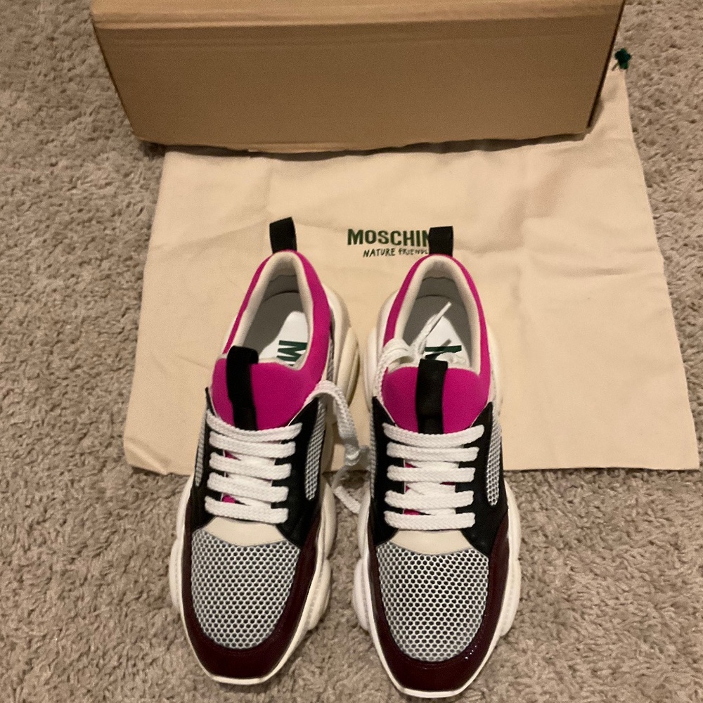 MOSCHINO TEDDY FANTASY MIXED-MEDIA SNEAKERS. SIZE 39 EU (9 US). COLOR: WHITE/PIN